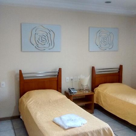 Hotel Top Center อิตาเปรูนา ภายนอก รูปภาพ